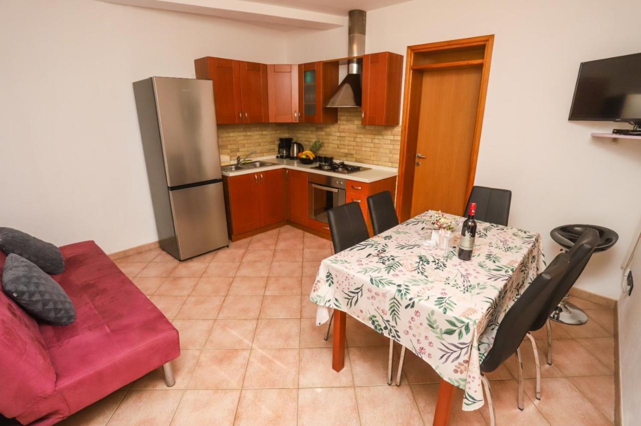 Apartment Nina With Private Pool Nova Vas  외부 사진