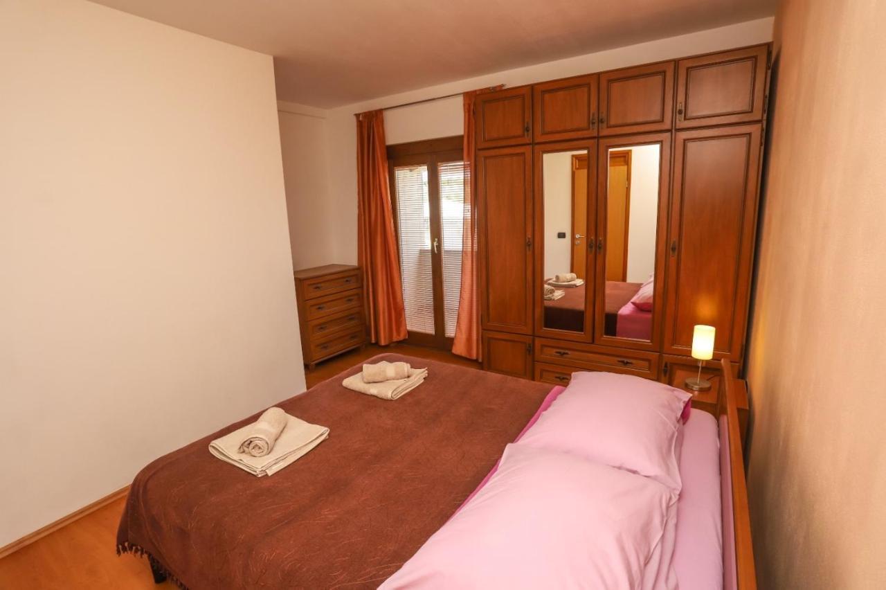 Apartment Nina With Private Pool Nova Vas  외부 사진